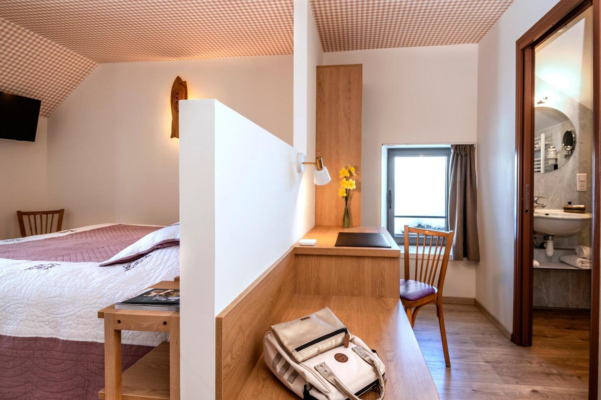 Hotel Restaurant De La Poste Et La Grange Detente, Espace Bien-Etre Châteauneuf-de-Randon Buitenkant foto